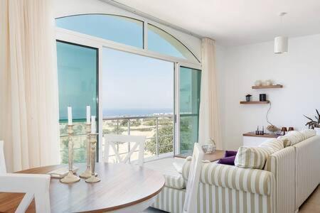 Joya Cyprus Mermaid Penthouse Apartment Agios Amvrosios  Exterior foto